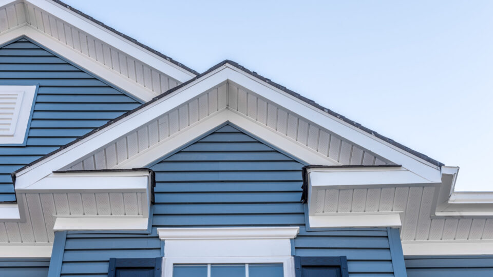 can you paint vinyl siding